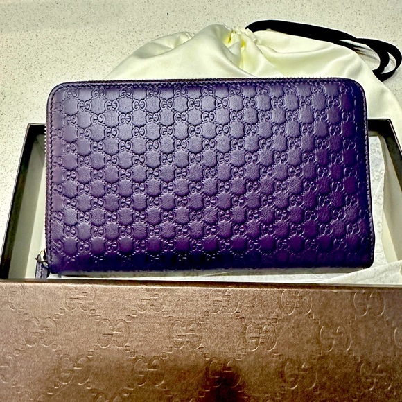 GUCCI Microguccissima Zippy Wallet in Purple and Silver Hardwear - Picture 2 of 16
